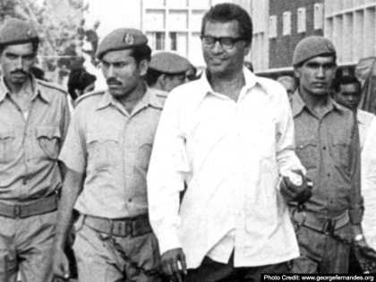 ... when George Fernandes sought help from the CIA during the Emergency | जब जॉर्ज फर्नांडिस पर लगा था अमेरिकी खुफिया CIA एजेंसी से मदद मांगने का आरोप