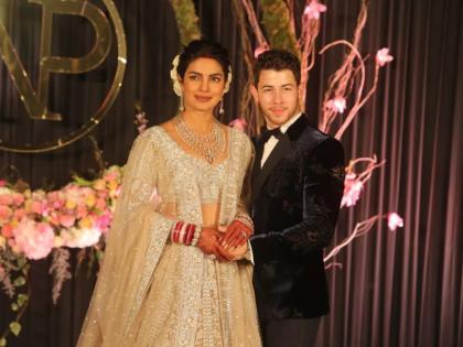 priyanka chopra and Nick Jonas mumbai reception card | 20 दिसंबर को यहां हो रहा है प्रियंका और निक का दूसरा वेडिंग रिसेप्शन, कार्ड आया सामने priyanka chopra and Nick Jonas mumbai reception card | 20 दिसंबर को यहां हो रहा है प्रियंका और निक का दूसरा वेडिंग रिसेप्शन, कार्ड आया सामने