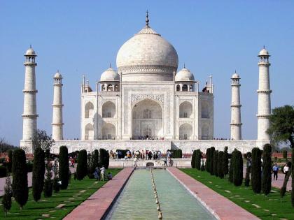 Taj Mahal is in danger Damage to walls floors and other parts after heavy rain | खतरे में है ताजमहल! भारी बारिश के बाद ताजमहल की दीवारों, फर्श और अन्य हिस्सों को नुकसान
