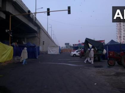 Even on cold night, the drizzle did not break the spirits of the farmers on the Ghazipur border | Farmers Protest: सर्द रात, सुबह बूंदाबांदी भी नहीं तोड़ पायी गाजीपुर बार्डर पर किसानों के हौसले Even on cold night, the drizzle did not break the spirits of the farmers on the Ghazipur border | Farmers Protest: सर्द रात, सुबह बूंदाबांदी भी नहीं तोड़ पायी गाजीपुर बार्डर पर किसानों के हौसले