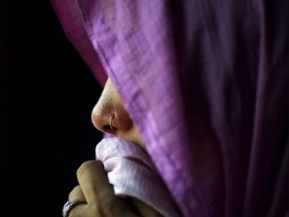 Rajasthan 40 year old woman gang raped by 6 people and video upload on social video | राजस्थान: 40 साल की महिला के साथ 6 लोगों ने किया गैंगरेप, वीडियो बना किया सोशल मीडिया पर अपलोड