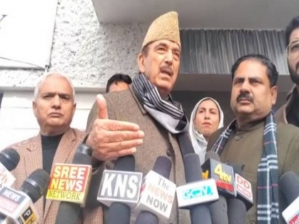 Ghulam Nabi Azad says shift Kashmiri Pandits to safer Jammu till situation improves | कश्मीरी पंडितों को लेकर बोले गुलाम नबी आजाद- उन्हें अस्थायी रूप से जम्मू में स्थानांतरित किया जाना चाहिए
