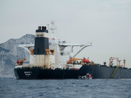 Gibraltar releases seized Iranian oil tanker, Indian crew members released | जिब्राल्टर ने जब्त ईरानी तेल टैंकर को छोड़ा, चालक दल के भारतीय सदस्य किए गए रिहा