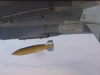 Glide Bomb Gaurav from Su-30MKI India conducts maiden flight Long Range Force DRDO Gift country before 15th August 1000 kg weight expertise hitting long distance | Glide Bomb Gaurav from Su-30MKI: 15 अगस्त से पहले देश को उपहार!, ग्लाइड बम ‘गौरव’ ने किया कारनामा, 1000 किग्रा वजन और लंबी दूरी लक्ष्य को भेदने में महारत, जानें खासियत Glide Bomb Gaurav from Su-30MKI India conducts maiden flight Long Range Force DRDO Gift country before 15th August 1000 kg weight expertise hitting long distance | Glide Bomb Gaurav from Su-30MKI: 15 अगस्त से पहले देश को उपहार!, ग्लाइड बम ‘गौरव’ ने किया कारनामा, 1000 किग्रा वजन और लंबी दूरी लक्ष्य को भेदने में महारत, जानें खासियत