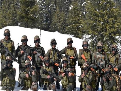 Defence budget 2024 confusion Defense Minister Rajnath Singh said allocation is the biggest media reports talk about reduction | Defence budget 2024: रक्षा बजट को लेकर असमंजस की स्थिति, रक्षा मंत्री राजनाथ सिंह ने अब तक का सबसे बड़ा आवंटन बताया, मीडिया रिपोर्ट्स में कटौती की बात Defence budget 2024 confusion Defense Minister Rajnath Singh said allocation is the biggest media reports talk about reduction | Defence budget 2024: रक्षा बजट को लेकर असमंजस की स्थिति, रक्षा मंत्री राजनाथ सिंह ने अब तक का सबसे बड़ा आवंटन बताया, मीडिया रिपोर्ट्स में कटौती की बात