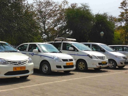 Goa taxi strike: government threatens to impose the asma, taxi operator persists on his stance | गोवा टैक्सी हड़ताल: सरकार की एस्मा लगाने की धमकी, टैक्सी ऑपरेटर अपने रुख पर कायम