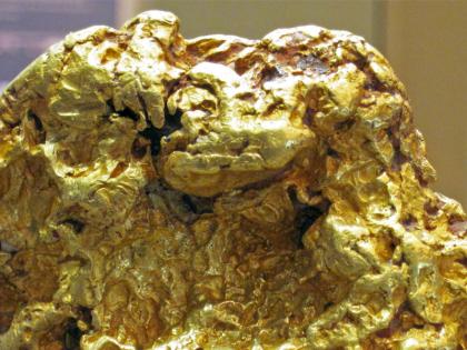 How is gold formed inside the earth? Know how big pieces of gold are made in earth? | Gold: जमीन के अंदर सोना कैसे बनता है?, जानें सोने के बड़े टुकडे़ कैसे तैयार होते हैं?