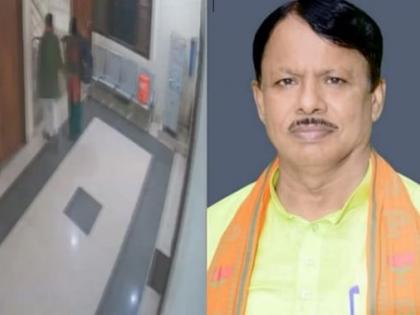 Gonda BJP expels district president Amar Kishor Kashyap indecent act woman action taken after video surfaced see video | गोंडाः भाजपा ने जिलाध्यक्ष अमर किशोर कश्यप को निकाला, महिला के साथ अश्लील हरकत, वीडियो आने के बाद कार्रवाई Gonda BJP expels district president Amar Kishor Kashyap indecent act woman action taken after video surfaced see video | गोंडाः भाजपा ने जिलाध्यक्ष अमर किशोर कश्यप को निकाला, महिला के साथ अश्लील हरकत, वीडियो आने के बाद कार्रवाई