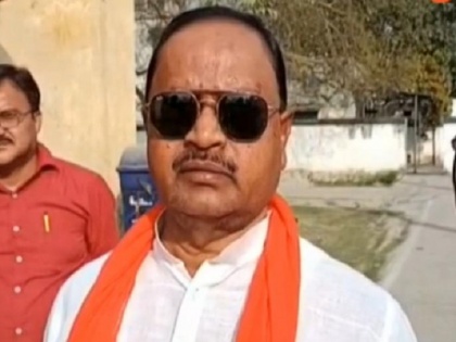 Bihar jdu mla Gopal Mandal controversy with villagers says i have gun will shoot if needed | बिहार में नीतीश कुमार के विधायक के बिगड़े बोल, कहा- 'हमेशा रिवॉल्वर रहता है हमारे पास, ठोक देंगे'