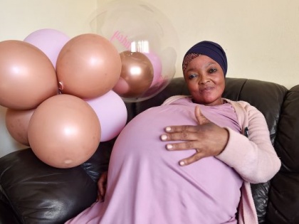 A South African woman made a world record, gave birth to 10 children at once | दक्षिण अफ्रीका की एक महिला ने बना दिया वर्ल्ड रिकॉर्ड, एक साथ दिया 10 बच्चों को जन्म