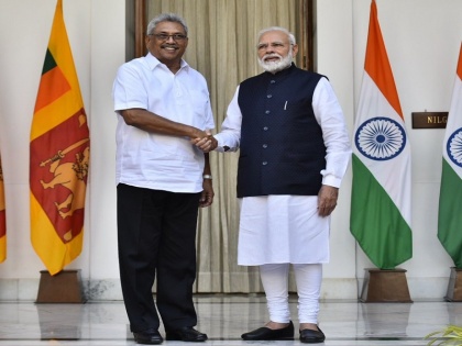 Sri Lanka Electricity Chief says Rajapaksa Said Modi Insisted on Adani for Power Project | श्रीलंका बिजली प्रमुख का दावा- राजपक्षे ने कहा कि मोदी ने बिजली परियोजना के लिए अडानी पर जोर दिया, अब बयान पर लिया यू-टर्न
