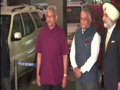 Delhi: Newly elected President of Sri Lanka Gotabaya Rajapaksa arrives in India on a three day visit. He was received upon arrival by Union Minister VK Singh | श्रीलंका के राष्ट्रपति गोटबाया राजपक्षे दो दिवसीय यात्रा पर भारत पहुंचे, कल PM मोदी से करेंगे मुलाकात