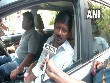 govt imposes rs 1000 fine for drivers and on rear seat traveller for not wearing seat belts karnataka | कर्नाटक: कार में पीछे बैठने वालों के लिए भी सीट बेल्ट अनिवार्य, नहीं लगाने पर देना होगा 1000 रुपये का जुर्माना