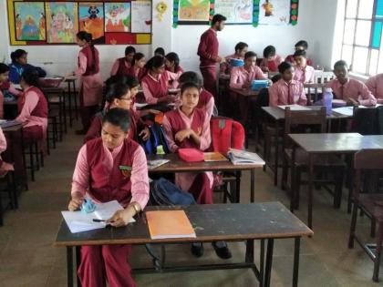 up 4000 posts of teachers in up aided schools Teacher jobs in Uttar Pradesh | UP के एडेड स्कूलों में होगी 4000 शिक्षकों की भर्ती, नहीं चलेगी मैनेजमेंट की मनमानी, ये है पूरी प्रक्रिया