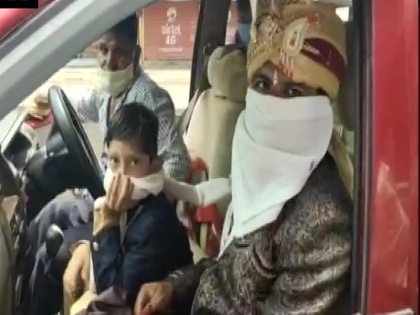 Indore: Municipal corporation challan for not wearing masks and violating social distancing by marauders | बारातियों ने नहीं पहना मास्क और तोड़ा सोशल डिस्टेंसिंग का नियम, नगर निगम ने काटा चालान