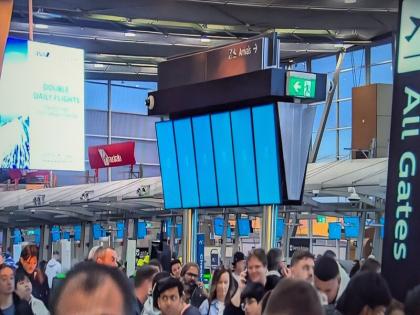 Microsoft Global Outage Updates Airlines blames Crowdstrike for outage antivirus update gone wrong | Microsoft Outage: किस वजह से मची खलबली? एंटीवायरस सॉफ्टवेयर की गड़बड़ी से हुए हालात खराब, विंडोज डिवाइसों को बंद कर रहा है नया अपडेट