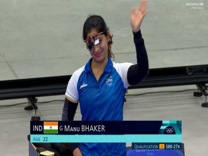 Paris Olympics 2024 Manu Bhaker Bronze in Women's 10m Air Pistol India's First Medal in Paris | Paris Olympics 2024: मनु भाकर ने 10 मीटर एयर पिस्टल में कांस्य पदक जीता, पेरिस ओलंपिक में भारत को पहला मेडल Paris Olympics 2024 Manu Bhaker Bronze in Women's 10m Air Pistol India's First Medal in Paris | Paris Olympics 2024: मनु भाकर ने 10 मीटर एयर पिस्टल में कांस्य पदक जीता, पेरिस ओलंपिक में भारत को पहला मेडल