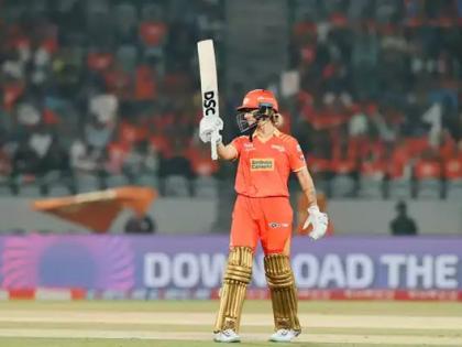 Gujarat Giants Women vs UP Warriorz Women 2025 Ashleigh Gardner Captain innings 5 fours 3 sixes 52 runs in 32 balls 2 wick Gujarat Giants defeated UP Warriors 6 wickets | Gujarat Giants Women vs UP Warriorz Women 2025: कप्तानी पारी, 2 विकेट, 5 चौके और 3 छक्के?, 32 गेंद में कूटे 52 रन, यूपी वारियर्स को गुजरात जाइंटस ने 6 विकेट से धोया
