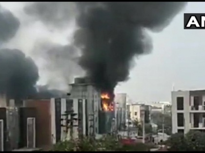 Gurugram: Fire breaks out in a factory in Sector-8 in Manesar, six fire tenders at spot | गुरुग्राम: मानेसर के एक फैक्ट्री में लगी आग, राहत और बचाव का काम जारी