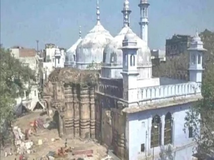 Gyanvapi mosque Survey of the first day completed four cellars videography done | ज्ञानवापी मस्जिद में 50 प्रतिशत हिस्से का सर्वे पूरा, चार तहखानों के राज वीडियोग्राफी में कैद, कल भी होगी रिकॉर्डिंग, 17 मई को खुलेंगे बड़े राज