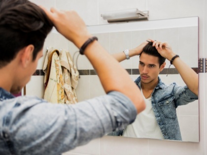 Regular use of hair gel causes hair problems | हेयर जेल के रोजाना इस्तेमाल से हो सकती हैं ये 5 परेशानियां