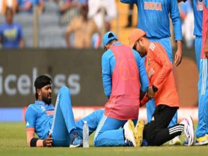 India vs Bangladesh World Cup 2023 Team India may face a blow due to Hardik Pandya's injury, taken for scanning in the middle of the match | IND vs BAN: हार्दिक पंड्या को लगी चोट से टीम इंडिया को लग सकता है झटका, मैच के बीच स्कैन के लिए ले जाए गए