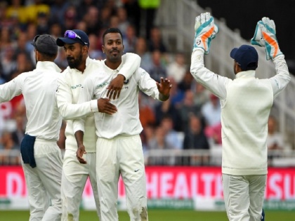 india vs england hardik pandya takes 5 wickets as england all out on 161 in first inning of 3rd test | Ind Vs Eng: पंड्या के 'पंच' ने तोड़ा इंग्लिश बल्लेबाजों का तिलिस्म, पर नहीं तोड़ सके हरभजन का ये रिकॉर्ड
