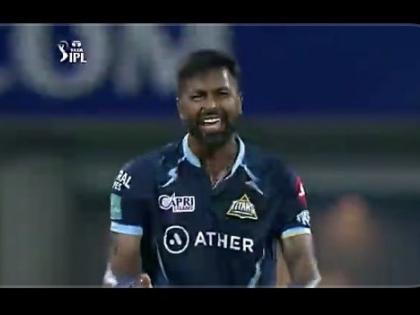 IPL 2022 Watch Hardik Pandya loses cool Mohammed Shami fans slam Gujarat Titans captain outburst senior player | IPL 2022: मोहम्मद शमी पर भड़के हार्दिक पंड्या, फैंस ने लगा दी क्लास, कहा-सीनियर खिलाड़ी से ऐसे बात करते...