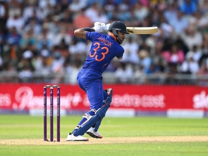 IND vs ENG odi Series Hardik Pandya 44 balls fifty and 4 wickets second player achieve double same match three formats Mohammad Hafeez | IND vs ENG odi Series: भारतीय हरफनमौला ने किया कमाल, इंग्लैंड के खिलाफ तीनों प्रारूप में डबल धमाका, पाकिस्तानी खिलाड़ी पहले नंबर पर