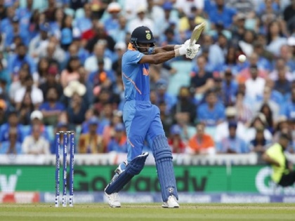 IND vs WI 2nd T20: questions arose on Hardik Pandya's captaincy | IND vs WI: दूसरे टी20 में हार के बाद पंड्या की कप्तानी पर उठे सवाल, आकाश चोपड़ा ने पूछा- अक्षर पटेल ने एक भी ओवर क्यों नहीं डाला?