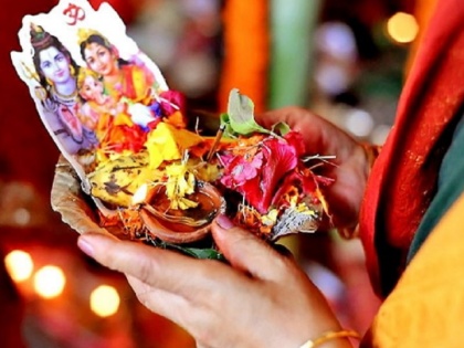 Hariyali Teej 2021 in sawan and significance shubh muhurat puja vidhi | Hariyali Teej 2021: हरियाली तीज व्रत का क्या है महत्व, कब है पूजन का शुभ मुहूर्त, जानिए सबकुछ