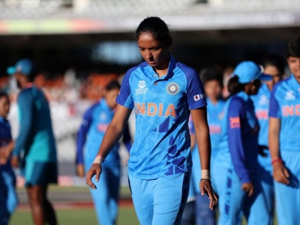 ICC Women's T20 World Cup 2023 London Melbourne Birmingham Cape Town same story again and again team india knocked out trophy what reason | T20 World Cup 2023: लंदन, मेलबर्न, बर्मिंघम और केपटाउन, महिला टीम ट्रॉफी तक पहुंचने से पहले ही नॉकआउट से बाहर, आखिर क्या है कारण