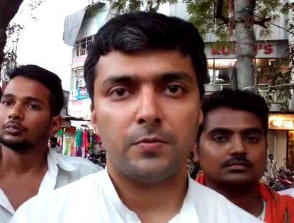 BJP MLA Harshvardhan bajpai accuse UP's bureaucracy to divides policy of rule, 100 party leaders came in support | भाजपा विधायक ने उत्तर प्रदेश की नौकरशाही पर बांटो और राज करो की नीति का आरोप, समर्थन में आए 100 पार्टी के नेता BJP MLA Harshvardhan bajpai accuse UP's bureaucracy to divides policy of rule, 100 party leaders came in support | भाजपा विधायक ने उत्तर प्रदेश की नौकरशाही पर बांटो और राज करो की नीति का आरोप, समर्थन में आए 100 पार्टी के नेता