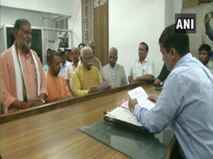 HaryanaAssembly elections: CM Manohar Lal Khattar files nomination from Karnal Assembly constihtuency in preasen of UP CM Yogi Adityanat | हरियाणा विधानसभा चुनाव: योगी आदित्यनाथ की मौजूदगी में सीएम खट्टर ने भरा नामांकन