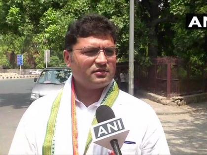 Congress Haryana President Ashok Tanwar has moved Supreme Court seeking rebuilding of the Ravidas Temple | संत रविदास मंदिर के पुनर्निर्माण के लिए हरियाणा कांग्रेस अध्यक्ष ने किया SC का रुख Congress Haryana President Ashok Tanwar has moved Supreme Court seeking rebuilding of the Ravidas Temple | संत रविदास मंदिर के पुनर्निर्माण के लिए हरियाणा कांग्रेस अध्यक्ष ने किया SC का रुख