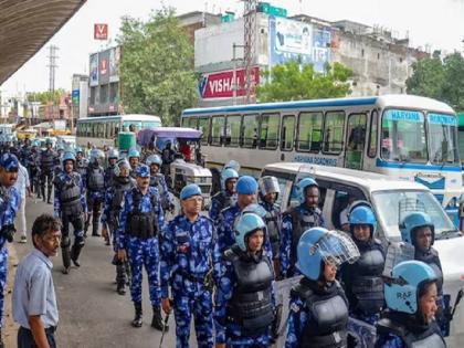 Haryana: High alert in Nuh, schools, colleges, banks and government establishments closed, police everywhere, know the latest situation | हरियाणा:नूंह में हाई अलर्ट, स्कूल, कॉलेज, बैंक से लेकर सरकारी प्रतिष्ठान बंद, चप्पे-चप्पे पर पुलिस, जानिए ताजा हालात