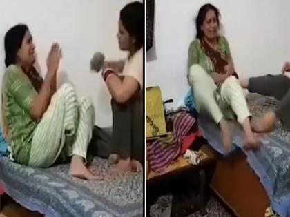 Shocking video of woman torturing her mother in Haryana goes viral | WATCH: मारे थप्पड़, बाल नोचे, मुंह से भी काटा, हरियाणा में महिला द्वारा अपनी माँ को यातना देने का शॉकिंग वीडियो वायरल Shocking video of woman torturing her mother in Haryana goes viral | WATCH: मारे थप्पड़, बाल नोचे, मुंह से भी काटा, हरियाणा में महिला द्वारा अपनी माँ को यातना देने का शॉकिंग वीडियो वायरल