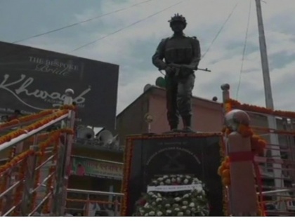 Kargil war 19th death anniversary Memorial of Rajinder Singh jammu kashmir kathua | कागरिल युद्धः टाइगर हिल्स पर पाक को धूल चटाने वाले इस वीर सपूत को कुछ इस अंदाज में किया गया याद