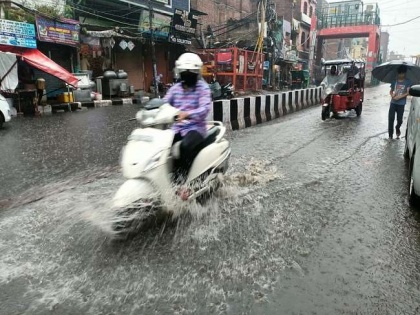 Delhi-NCR Rains Heavy rain Delhi-NCR IMD issues orange alert 12-year record broken | Delhi-NCR Rains: दिल्ली-एनसीआर में भारी बारिश, 112.1 मिलीमीटर दर्ज, 12 साल का रिकॉर्ड टूटा, ऑरेज अलर्ट जारी