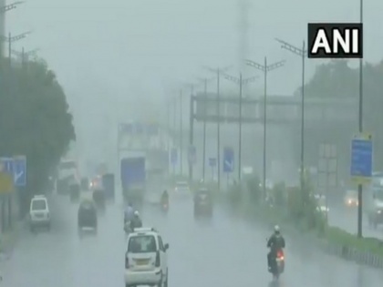imd issued warning 5 days heavy rain in west bengal sikkim Southwest Monsoon enter wb jalpaiguri full of rain water | Rain Alert: अगले 5 दिनों में पश्चिम बंगाल-सिक्किम में हो सकती है भारी बारिश, दक्षिण-पश्चिम मानसून के WB में दस्तक पर आईएमडी ने जारी की चेतावनी