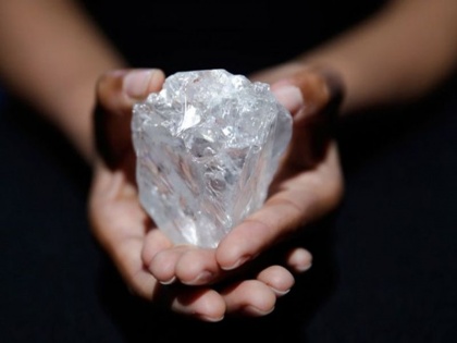 Diamond found in Nagaland State govt orders geologists to investigate | भारत के इस गांव में लोगों को पहाड़ की खुदाई के दौरान मिला हीरा! खबर मिलते ही लूटने पहुंचे ग्रामीण
