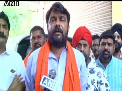 Shinde Faction MP Hemant Patil Resigns In Support Of Maratha Reservation Agitation | महाराष्ट्र: शिंदे गुट के सांसद हेमंत पाटिल ने मराठा आरक्षण आंदोलन के समर्थन में दिया इस्तीफा Shinde Faction MP Hemant Patil Resigns In Support Of Maratha Reservation Agitation | महाराष्ट्र: शिंदे गुट के सांसद हेमंत पाटिल ने मराठा आरक्षण आंदोलन के समर्थन में दिया इस्तीफा