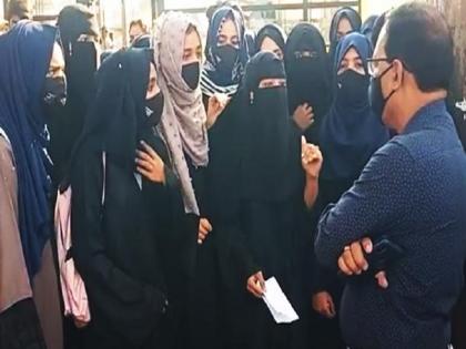 Karnataka Hijab controversy Section-144 will be applicable till March 8 around educational institutions in Bengaluru | बेंगलुरु में शैक्षणिक संस्थानों के आसपास 8 मार्च तक लागू रहेगी धारा-144
