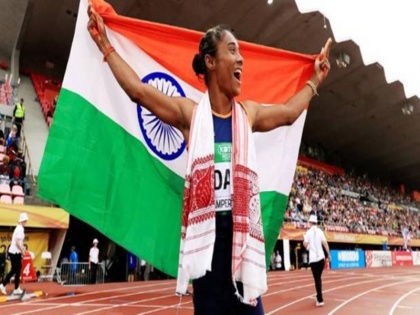 Vismaya beats Hima Das in 400m at Indian Grand Prix | विस्मया ने 400 मीटर दौड़ में एशियन गेम्स गोल्ड मेडलिस्ट हिमा दास को हरा सभी को चौंकाया