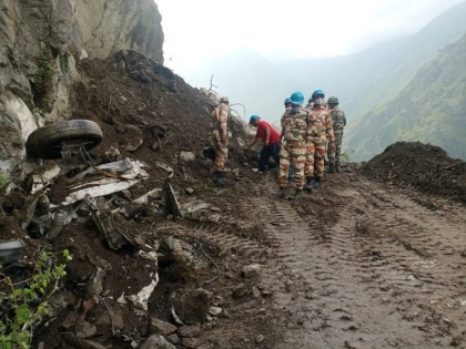 Kinnaur Landslide 10 dead, 14 rescued over 50 are feared trapped Himachal Pradesh see | Kinnaur Landslide: किन्नौर में भूस्खलन, 10 शव बरामद, 14 घायलों को बचाया, 50 से अधिक अभी भी फंसे, देखें वीडियो