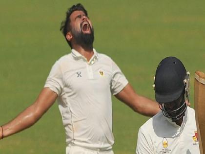 Meet Himanshu Sangwan, another ticket collector shines after MS Dhoni, Got wickets of Rahane, Shaw in Ranji Trophy | धोनी के बाद एक और टिकट कलेक्टर ने मचाया तहलका, रणजी में रहाणे और पृथ्वी शॉ को आउट कर बटोरीं सुर्खियां