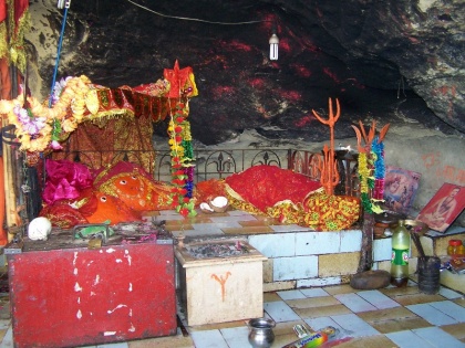 Famous Hindu Temple in Pakistan Hinglaj Mata Mandir: Know mythological significance in hindi | पाकिस्तान के हिंगलाज मंदिर में मुस्लिम भक्तों की लगती है भीड़, जुड़ी है पौराणिक मान्यताएं