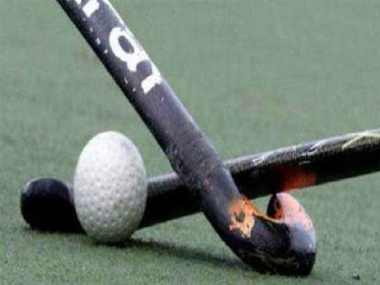 Tokyo Olympic: argentina hockey player lucas rossi hits spanish player in the head with stick | टोक्यो ओलंपिकः अर्जेंटीना के खिलाड़ी ने हॉकी से स्पेन के खिलाड़ी पर किया हमला, एक दूसरे पर चिल्लाते नजर आए दोनों टीमों के खिलाड़ी Tokyo Olympic: argentina hockey player lucas rossi hits spanish player in the head with stick | टोक्यो ओलंपिकः अर्जेंटीना के खिलाड़ी ने हॉकी से स्पेन के खिलाड़ी पर किया हमला, एक दूसरे पर चिल्लाते नजर आए दोनों टीमों के खिलाड़ी