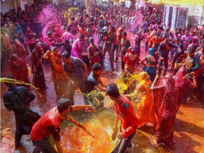 Ramesh Thakur's Blog: Mixing in Colors | रमेश ठाकुर का ब्लॉग: रंगों में मिलावट का गोरखधंधा