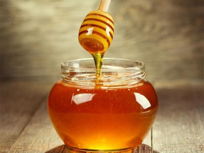 Healthy diet tips: include honey in your diet to boost immunity system and fight air pollution, coronavirus, winter diseases like cold cough, fever, flu, sore throat in hindi | Diet tips: इम्यूनिटी पावर बढ़ाकर कोरोना, प्रदूषण और सर्दी के रोगों से एक साथ लड़ने के लिए रोजाना खायें ये सस्ती चीज